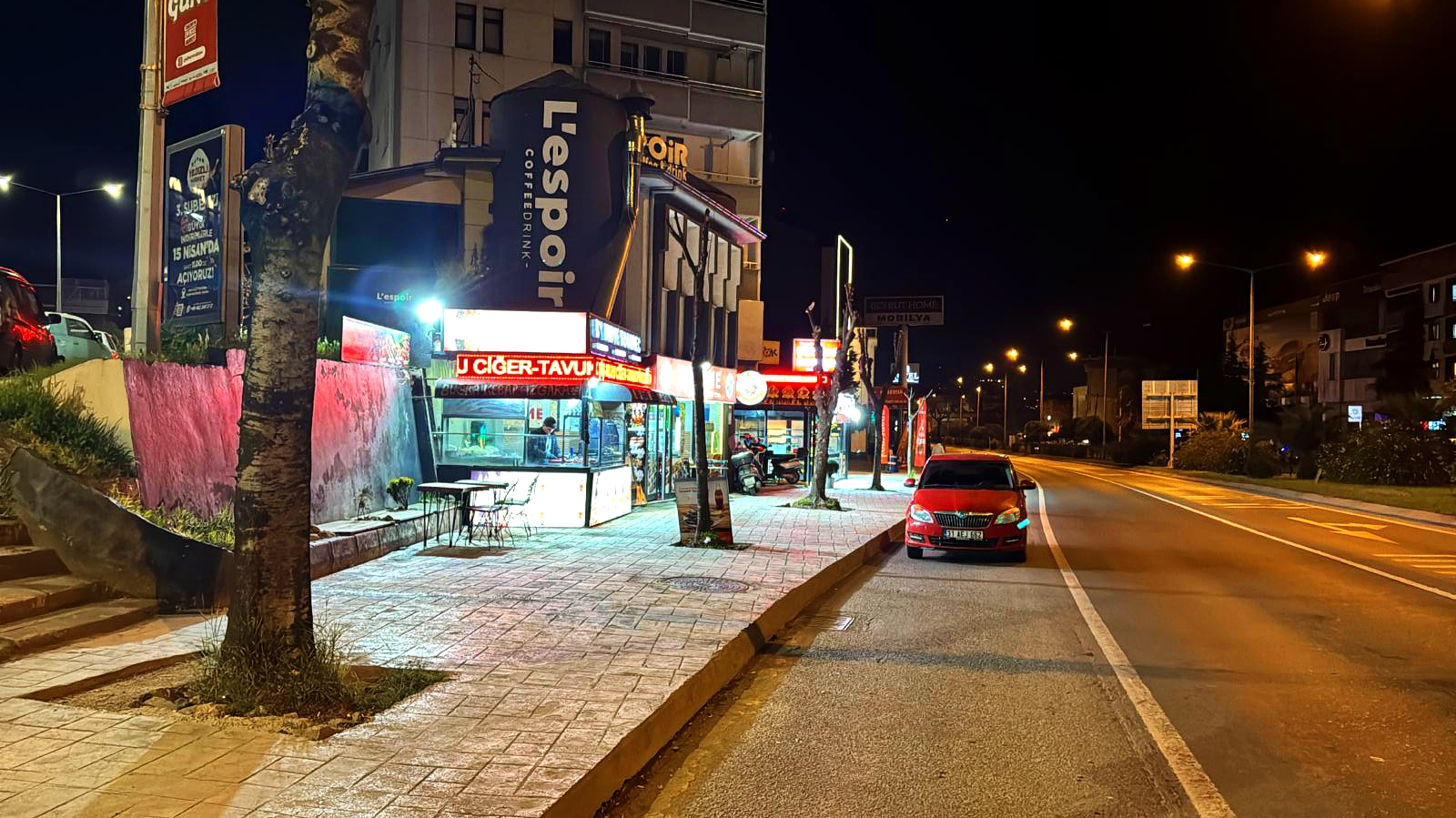 SÖĞÜTLÜ KOKOREÇ KEBAP MİDYECİ